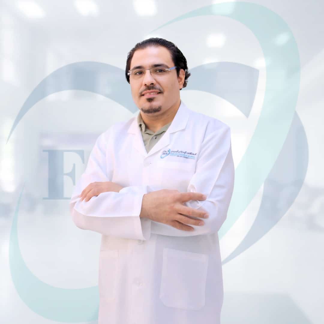 أخصائي جراحة الفم وزراعة الأسنان